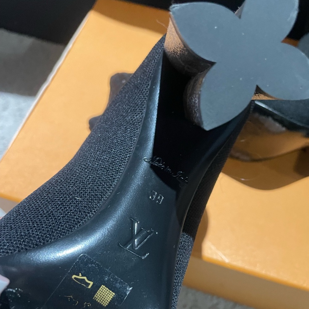 Louis Vuitton Silhouette Ankle Boots - Picture 4 of 7